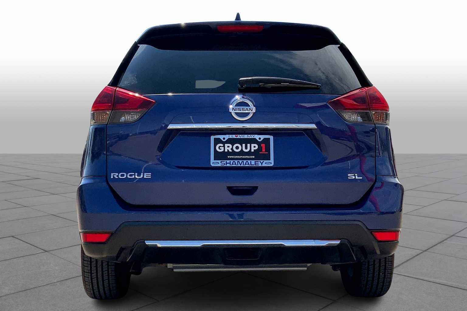 2018 Nissan Rogue SL photo 3