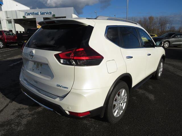 2020 Nissan Rogue SV AWD photo 3