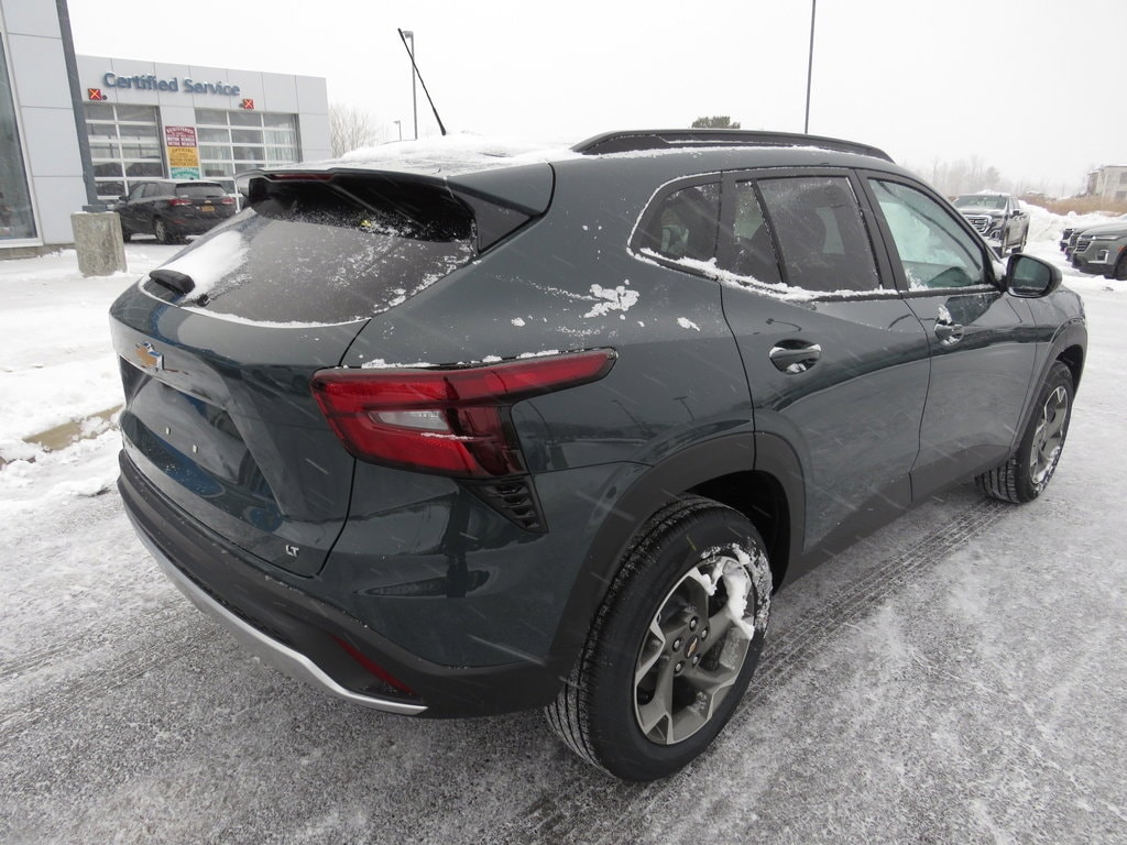 New 2026 Chevrolet Trax LT SUV