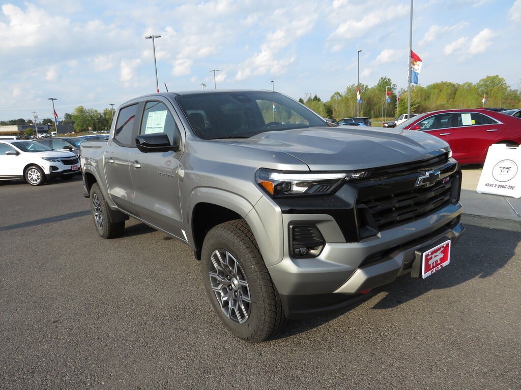 2026 Chevrolet Colorado Z71 photo 2