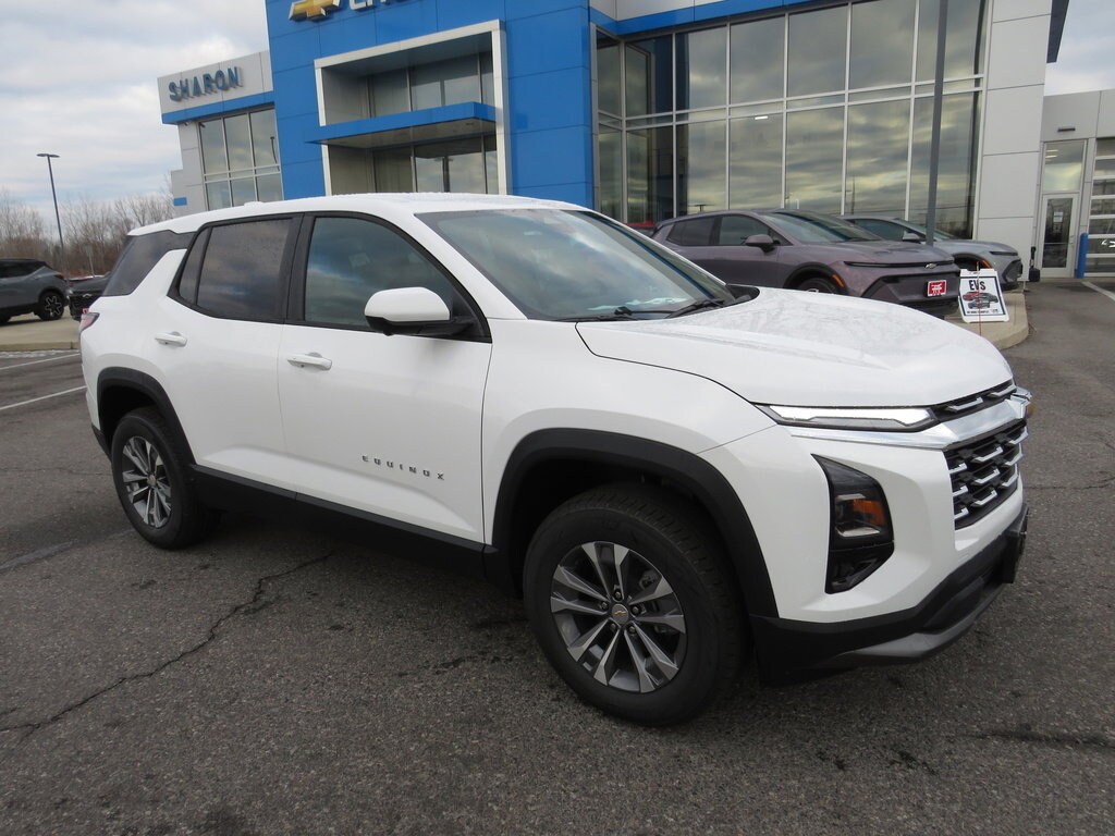 2026 Chevrolet Equinox LT photo 2