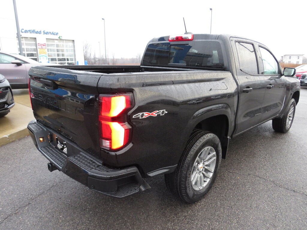 2026 Chevrolet Colorado LT photo 4