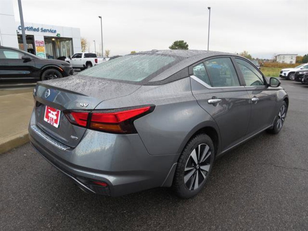 Used 2021 Nissan Altima SV Intelligent AWD Sedan