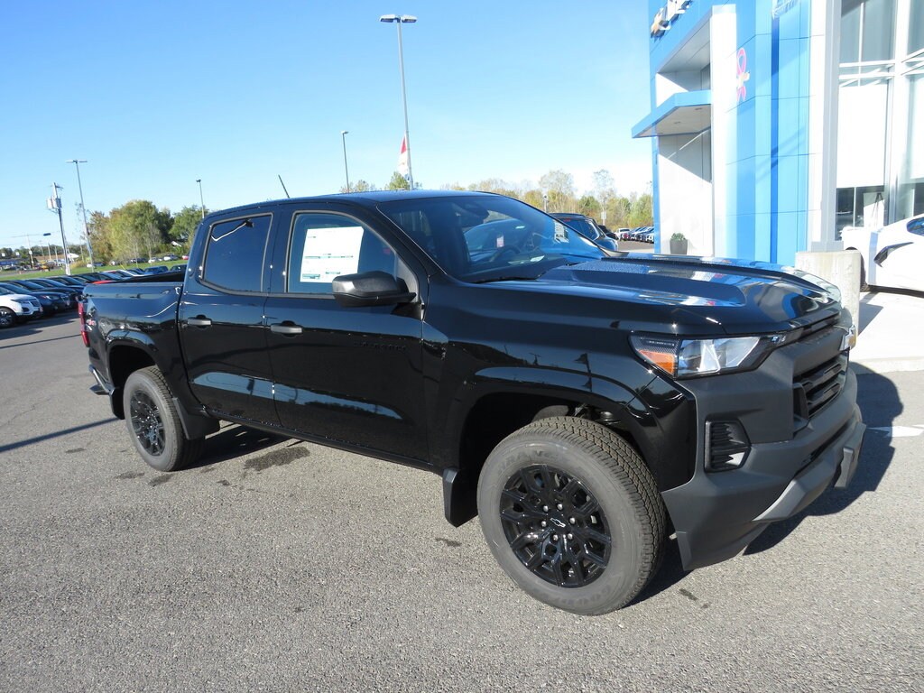 2026 Chevrolet Colorado Work Truck photo 3