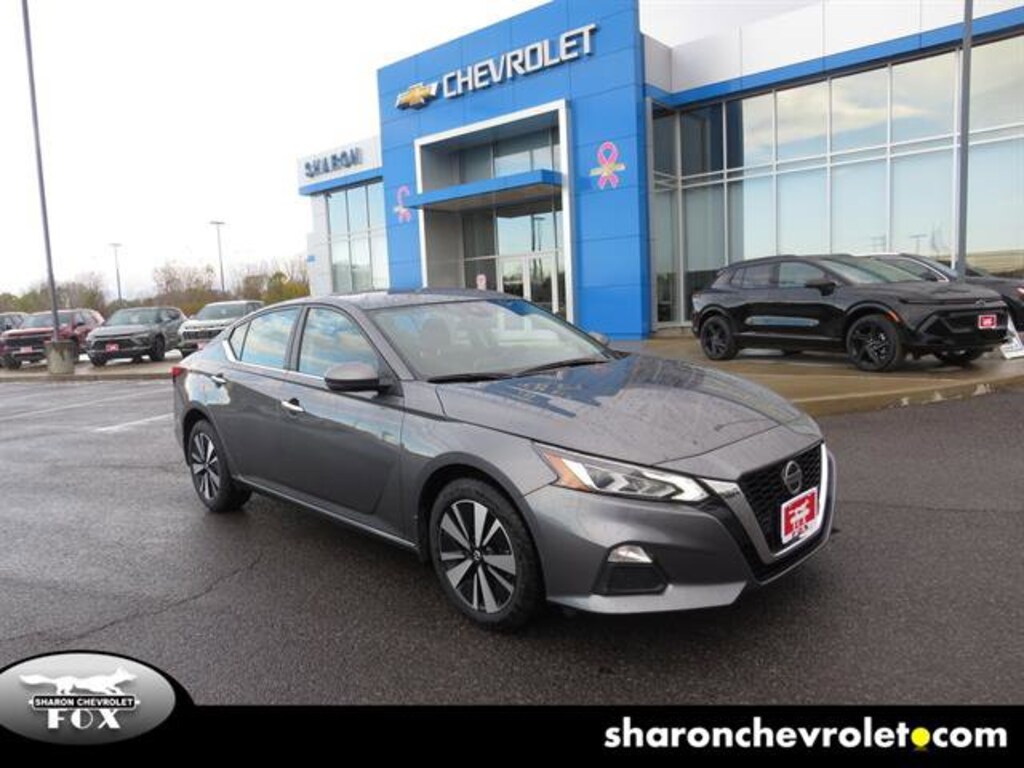 Used 2021 Nissan Altima SV Intelligent AWD Sedan