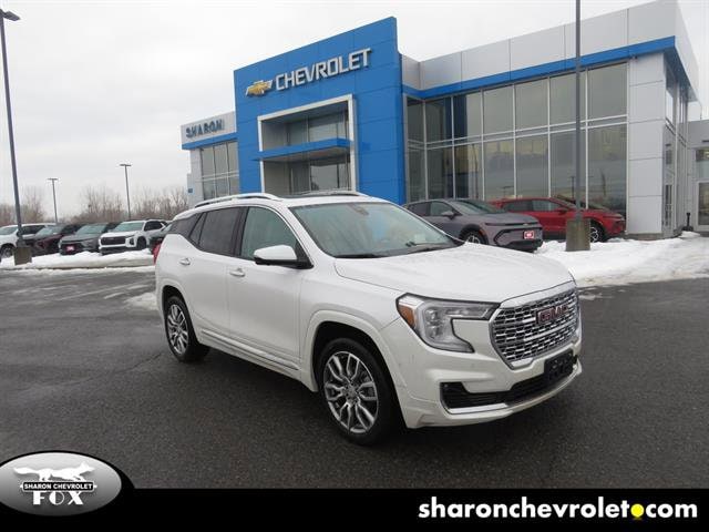 2023 GMC Terrain Denali's photo