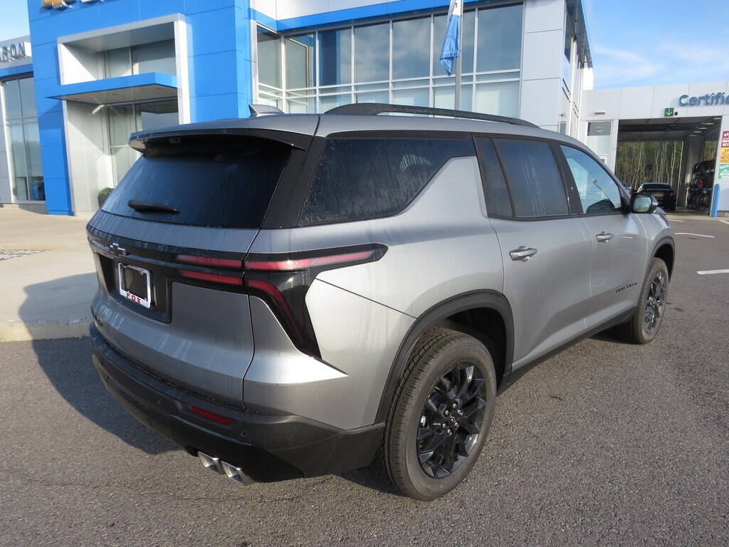 2026 Chevrolet Traverse photo 4