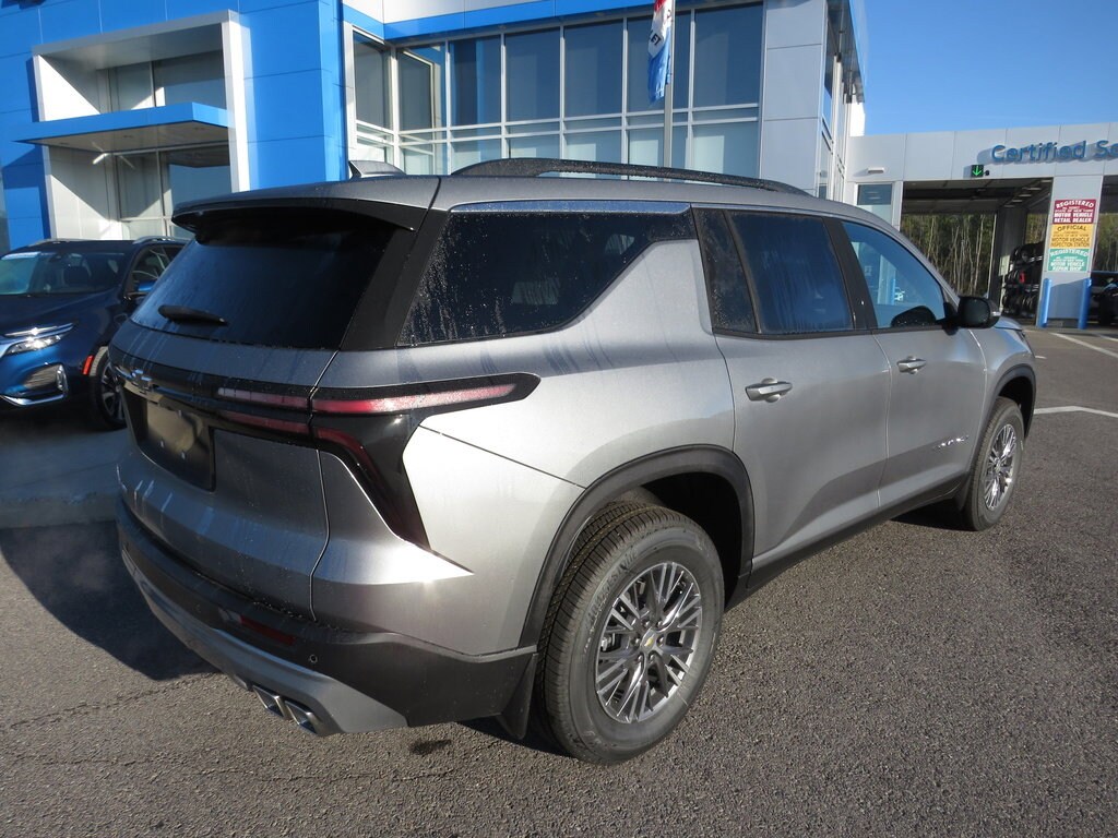2026 Chevrolet Traverse photo 4