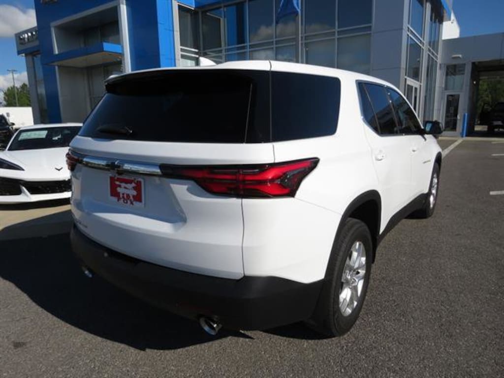 Used 2023 Chevrolet Traverse LS SUV
