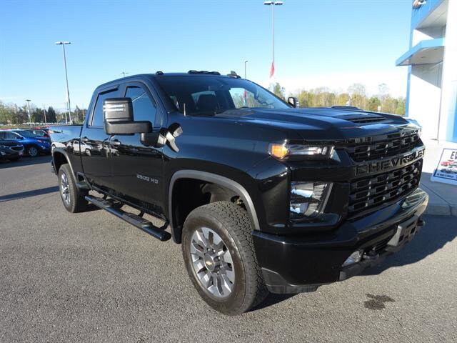 2023 Chevrolet Silverado 2500HD Custom photo 2