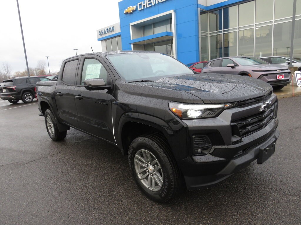 2026 Chevrolet Colorado LT photo 2