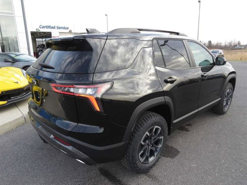 Used 2025 Chevrolet Equinox Activ SUV