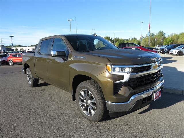 2024 Chevrolet Silverado 1500 LT photo 3
