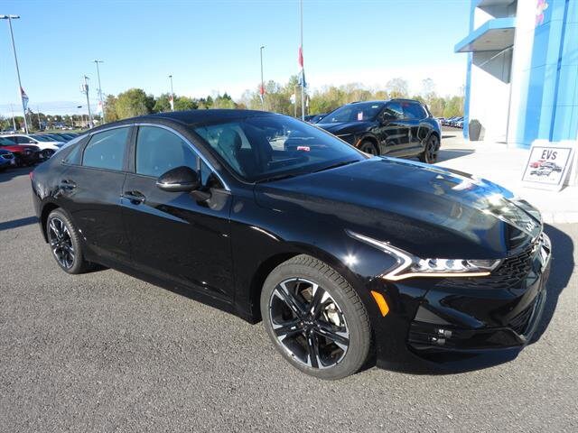 2024 Kia K5 GT-Line photo 3