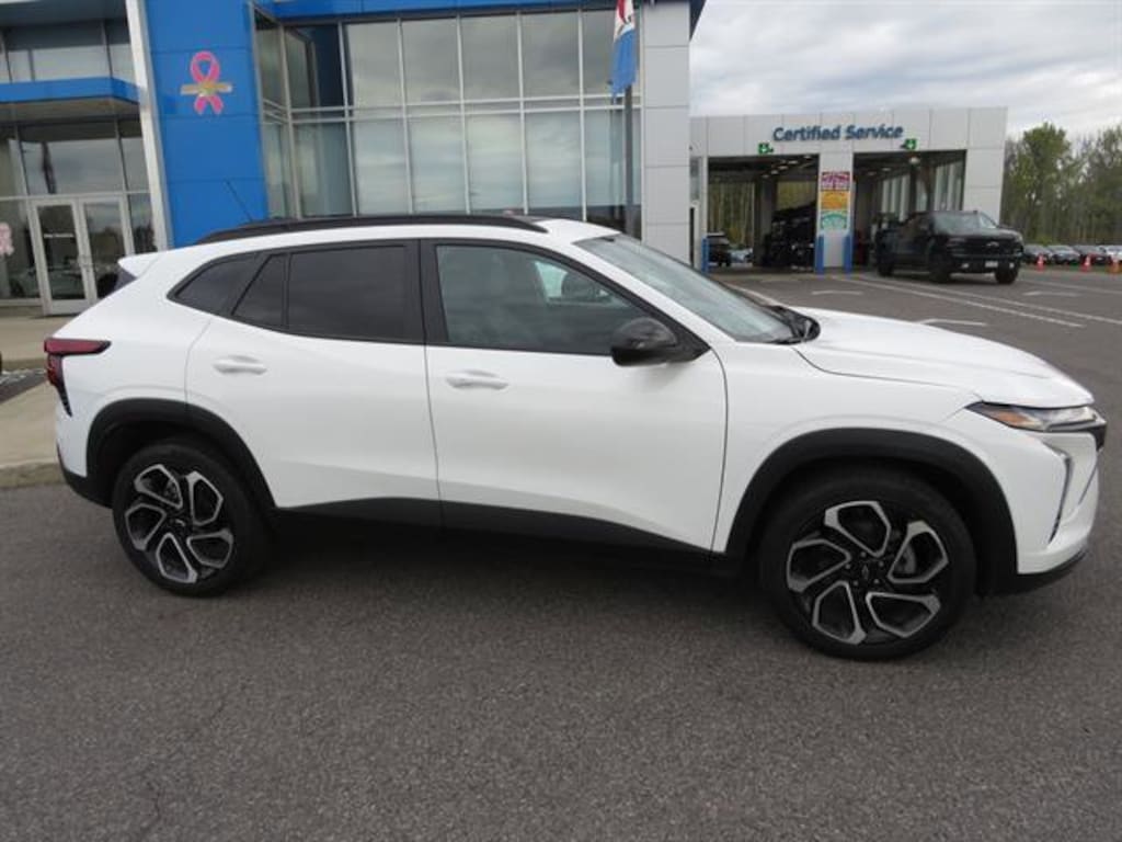 Used 2024 Chevrolet Trax 2RS SUV