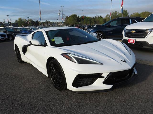 2024 Chevrolet Corvette Stingray 2LT photo 2