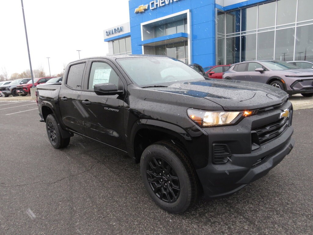 2026 Chevrolet Colorado Work Truck photo 2