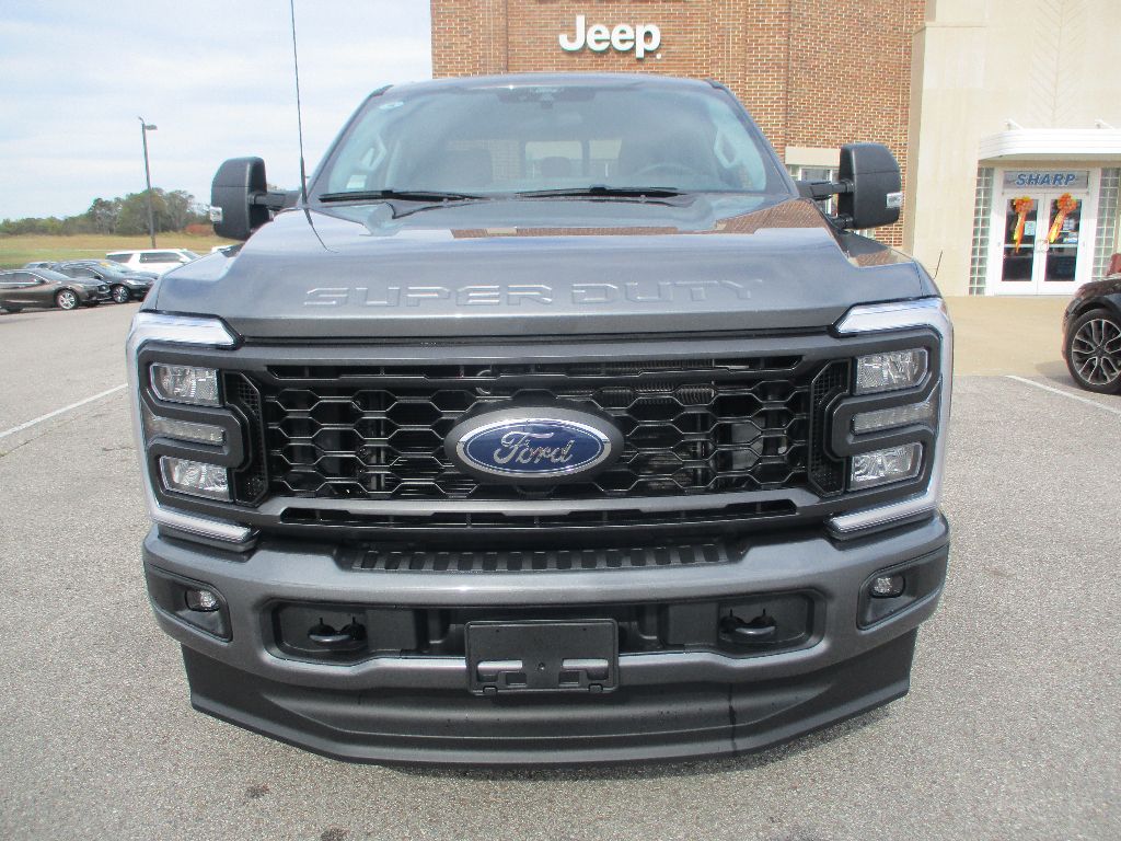 2026 Ford F-350 XL photo 2