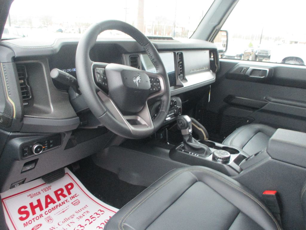 2025 Ford Bronco Badlands photo 4