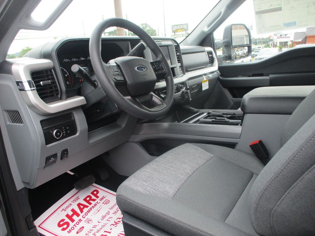 New 2026 Ford F-350 XLT Crew Cab