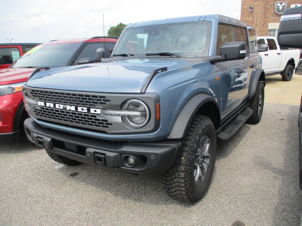 2025 Ford Bronco Badlands photo 3