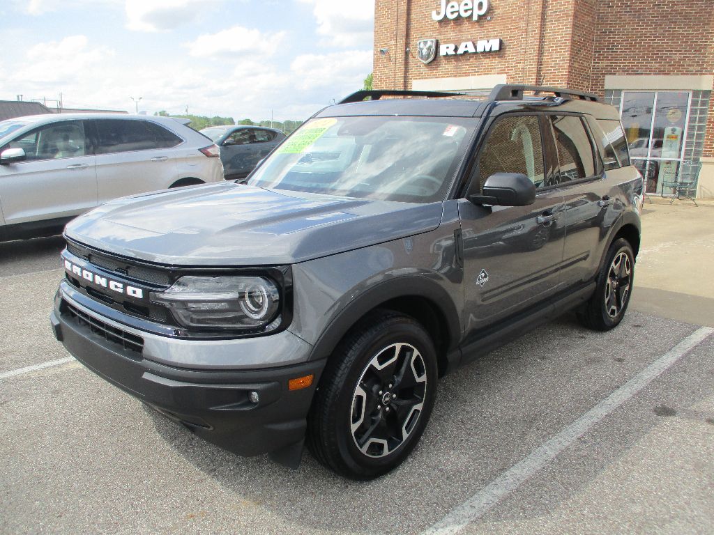 2024 Ford Bronco Sport Outer Banks photo 3