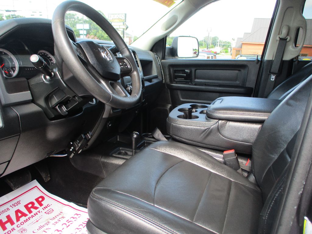 2018 Ram 2500 Tradesman photo 2