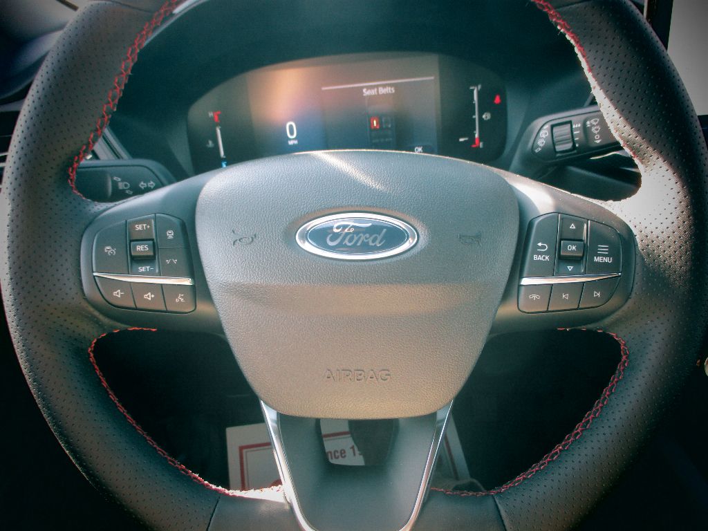 2026 Ford Escape ST-Line - Photo 11