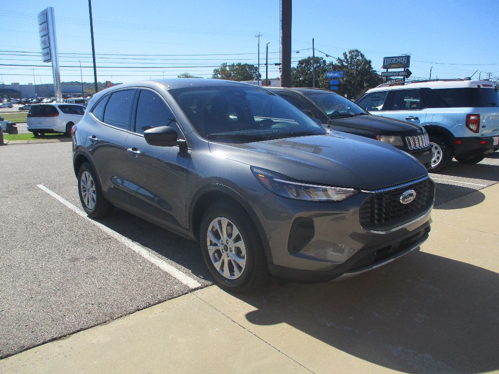 2026 Ford Escape Active's photo