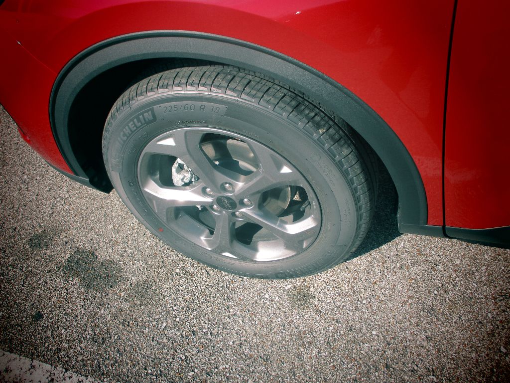 2026 Ford Escape ST-Line - Photo 25