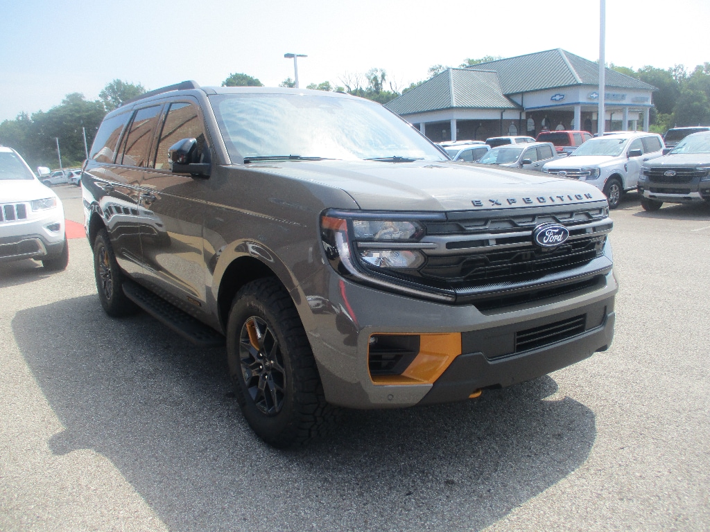 2027 Ford Expedition Tremor 4x4's photo