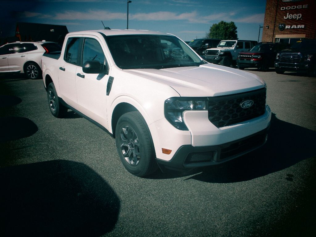 New 2025 Ford Maverick XLT SuperCrew