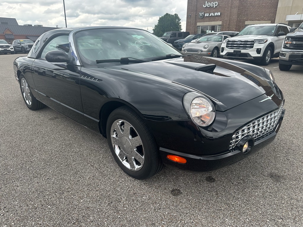 2002 Ford Thunderbird Premium's photo