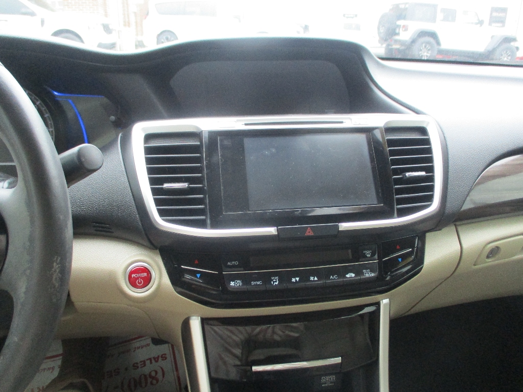 Used 2017 Honda Accord Hybrid Touring Sedan