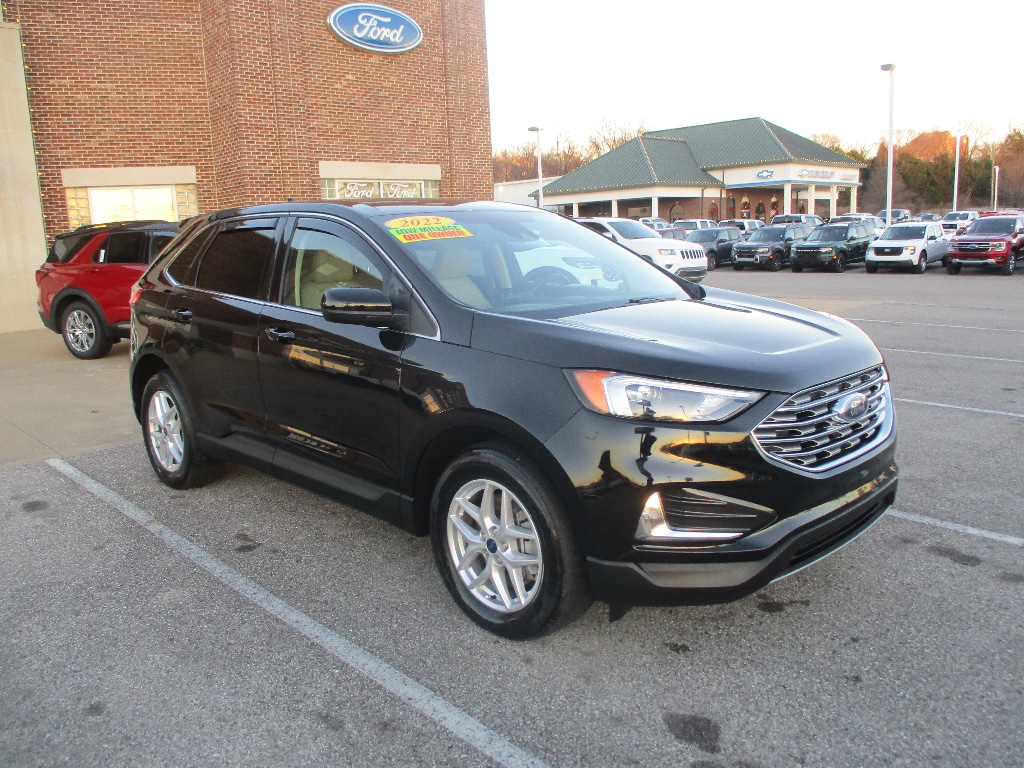 2022 Ford Edge SEL's photo