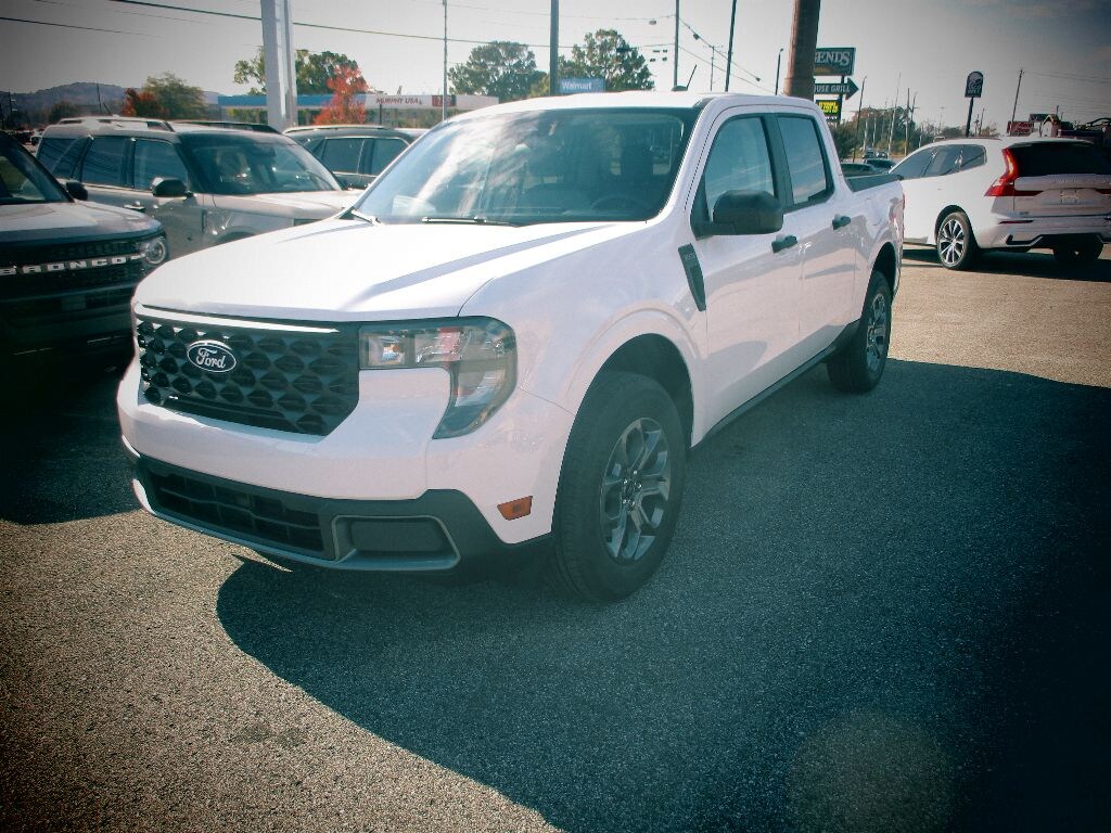 New 2025 Ford Maverick XLT SuperCrew