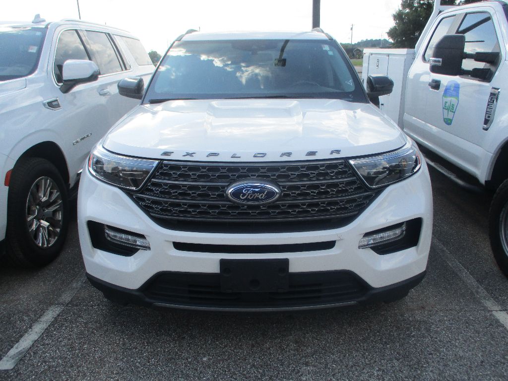 2022 Ford Explorer XLT photo 2