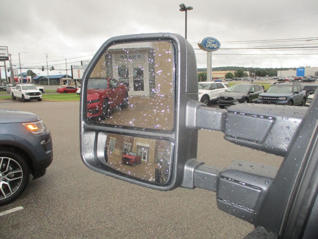 2026 Ford F-350 Super Duty Chassis Cab XLT - Photo 16