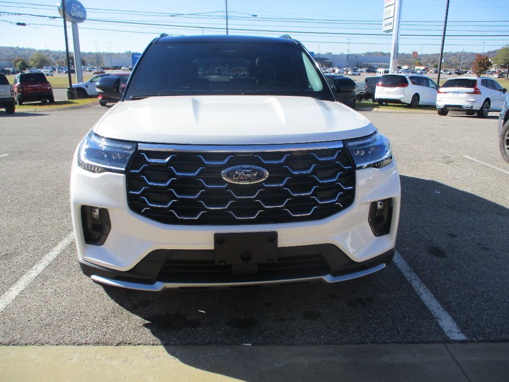 2026 Ford Explorer Platinum photo 2