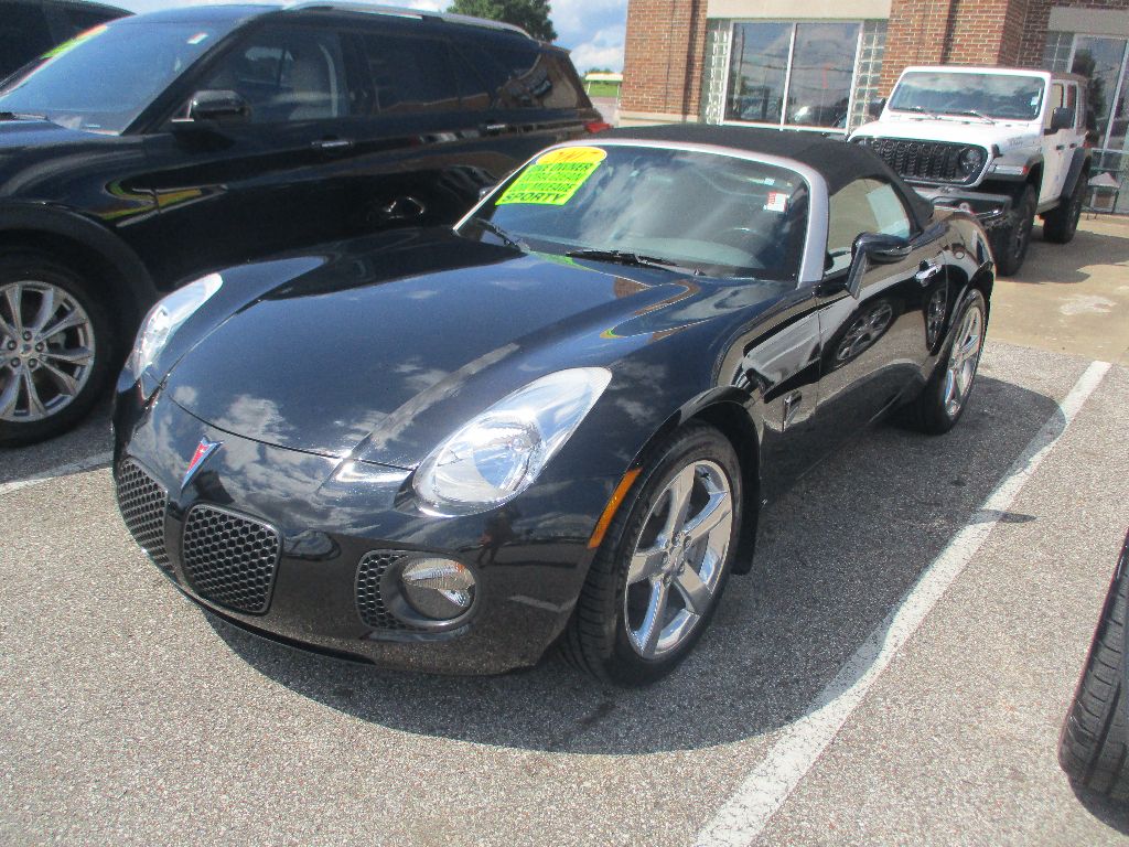 2007 Pontiac Solstice photo 3