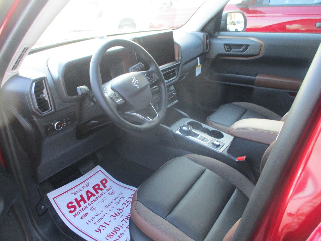 2025 Ford Bronco Sport Outer Banks photo 4