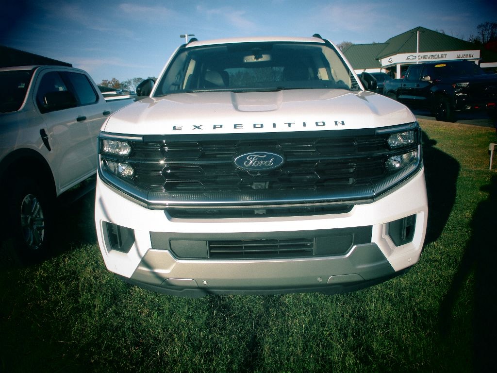 New 2025 Ford Expedition Platinum SUV