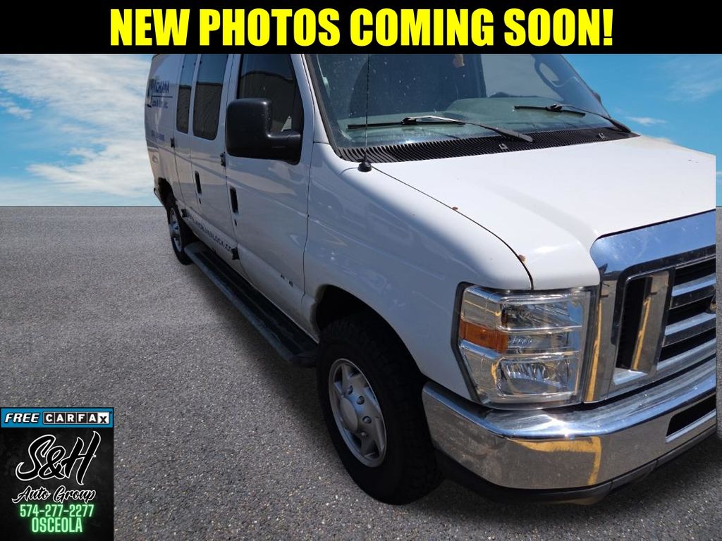 2013 Ford E-Series E-250 Van's photo