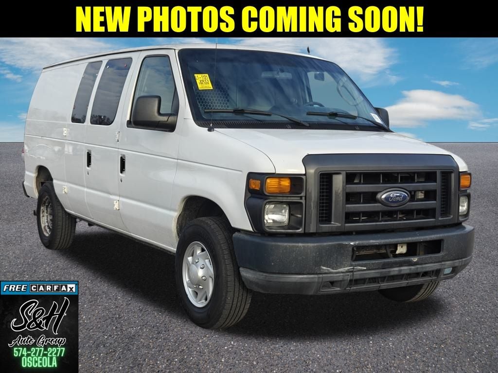 2011 Ford E-Series Econoline Van Commercial's photo