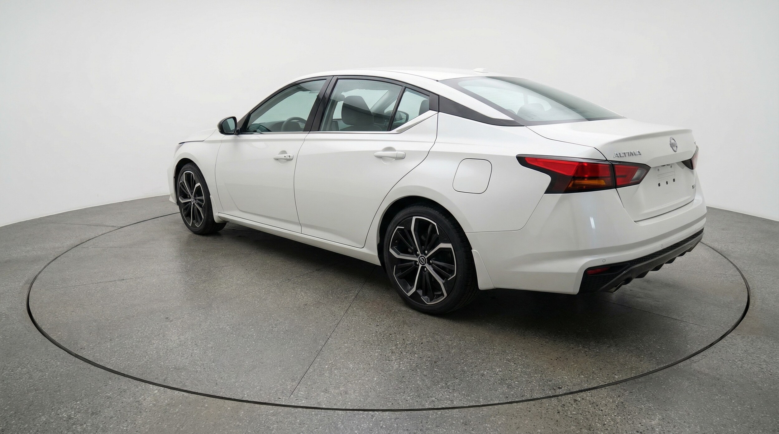 Thumbnail: 2025 Nissan Altima - 5