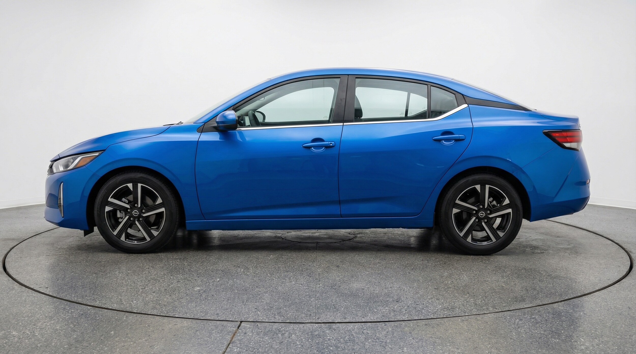 Thumbnail: 2025 Nissan Sentra - 4