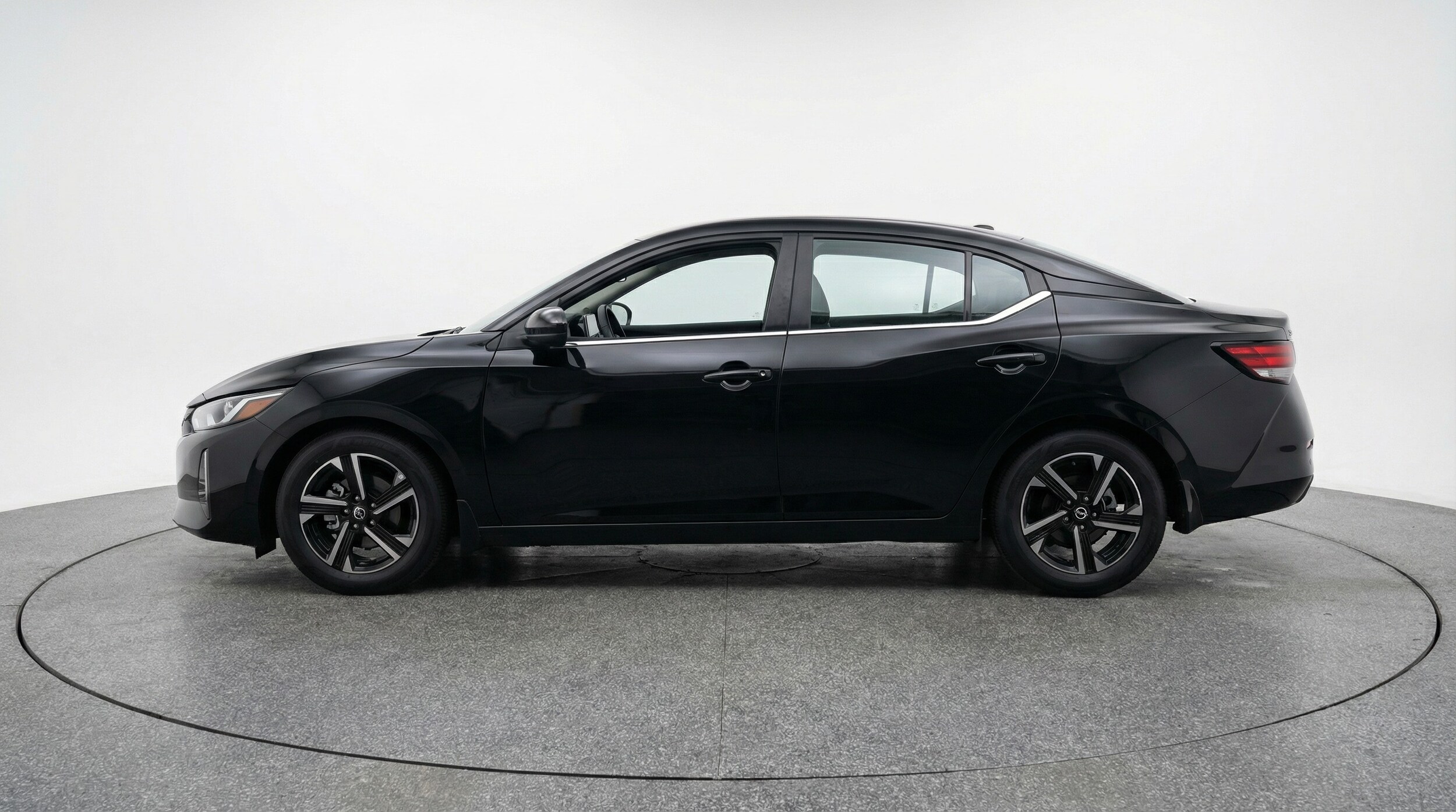 Thumbnail: 2025 Nissan Sentra - 4