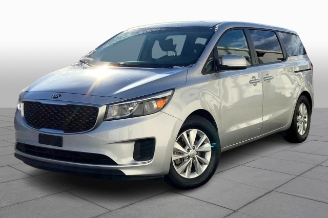 2018 Kia Sedona LX's photo