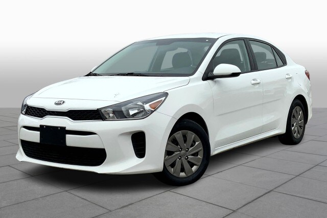 2020 Kia RIO S's photo