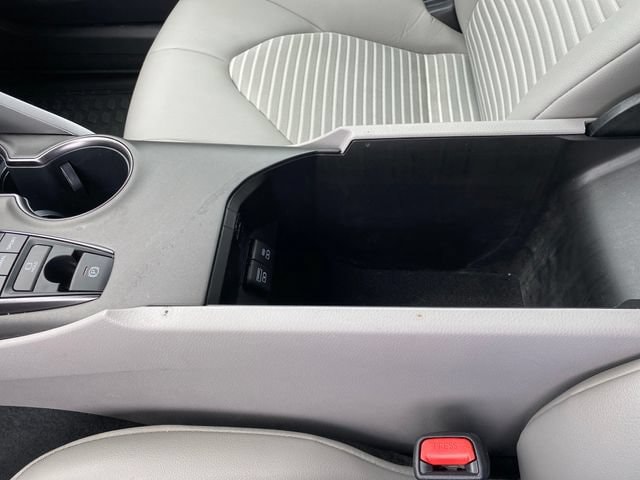 2023 Toyota Camry SE - Photo 13